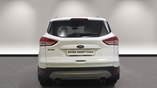 View the 2013 Ford Kuga: 2.0 TDCi Zetec 5dr Online at Peter Vardy