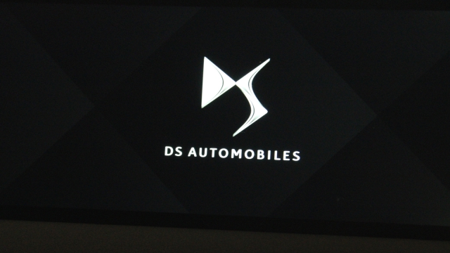 View the 2021 Ds Ds 3: 100kW E-TENSE Ultra Prestige 50kWh 5dr Auto Online at Peter Vardy