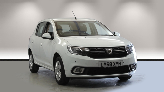 View the 2019 Dacia Sandero: 0.9 TCe Comfort 5dr Online at Peter Vardy