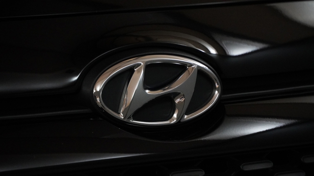 View the 2019 Hyundai I10: 1.2 Premium 5dr Online at Peter Vardy