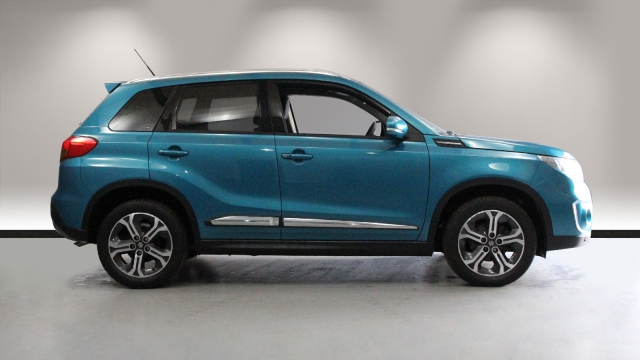 View the 2015 Suzuki Vitara: 1.6 SZ5 ALLGRIP [Urban Pack] 5dr Online at Peter Vardy