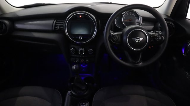View the 2018 Mini Hatchback: 1.5 Cooper Classic II 5dr Online at Peter Vardy