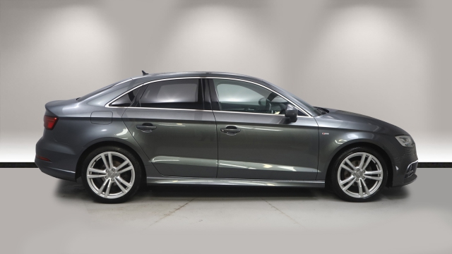View the 2019 Audi A3: 35 TFSI S Line 4dr Online at Peter Vardy