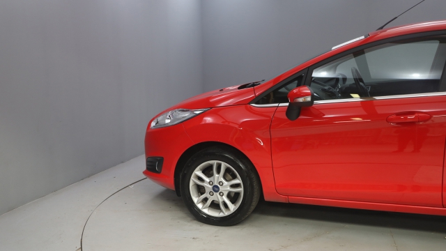 View the 2014 Ford Fiesta: 1.5 TDCi Zetec 5dr Online at Peter Vardy