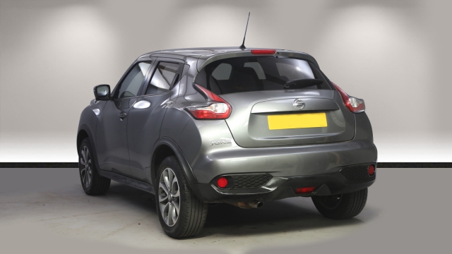 View the 2017 Nissan Juke: 1.5 dCi Tekna 5dr Online at Peter Vardy