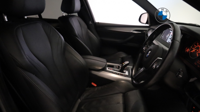 View the 2015 Bmw X5: xDrive30d M Sport 5dr Auto Online at Peter Vardy