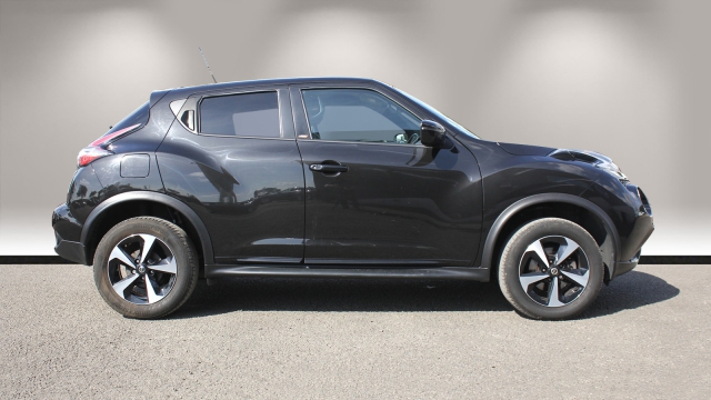 View the 2019 Nissan Juke: 1.6 [112] Bose Personal Edition 5dr Online at Peter Vardy