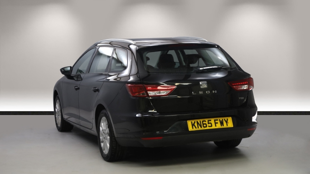 View the 2015 Seat Leon: 1.6 TDI SE 5dr [Technology Pack] Online at Peter Vardy
