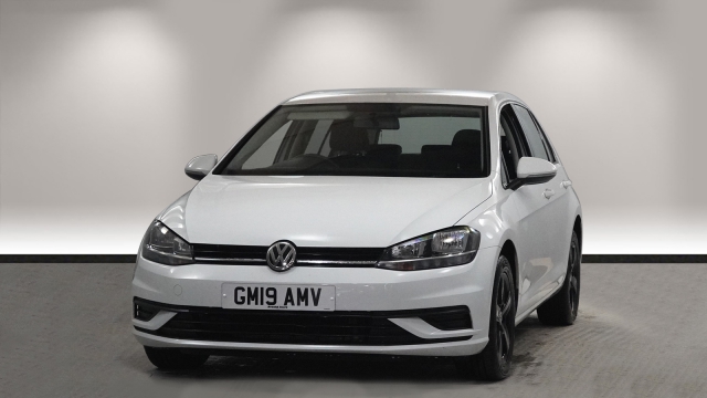 View the 2019 Volkswagen Golf: 1.0 TSI S 5dr Online at Peter Vardy