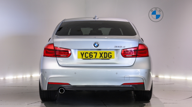 View the 2017 Bmw 3 Series: 318d M Sport 4dr Online at Peter Vardy