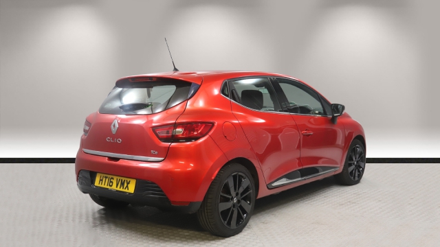 View the 2016 Renault Clio: 0.9 TCE 90 Dynamique S Nav 5dr Online at Peter Vardy