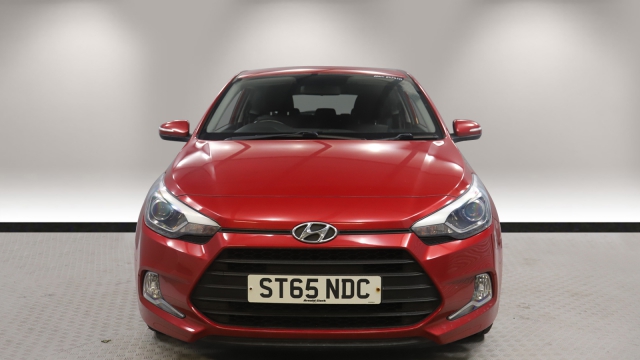 View the 2015 Hyundai I20: 1.2 SE 3dr Online at Peter Vardy