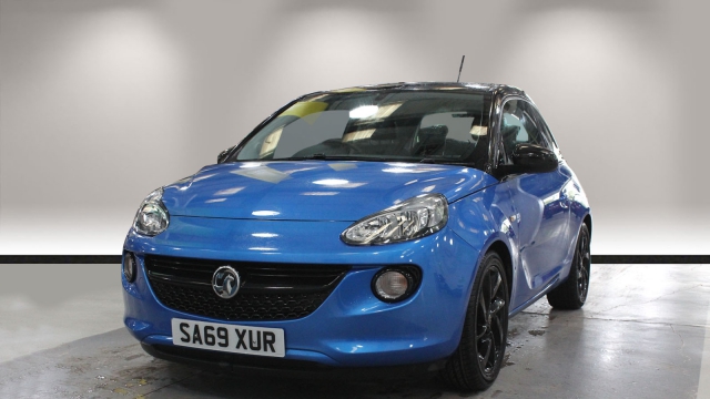 View the 2019 Vauxhall Adam: 1.2i Griffin 3dr Online at Peter Vardy