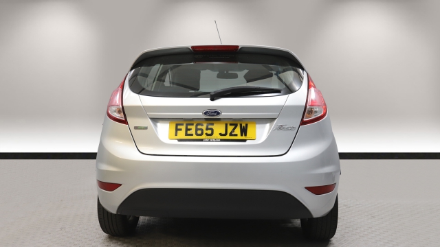 View the 2015 Ford Fiesta: 1.0 EcoBoost Zetec Navigation 5dr Online at Peter Vardy