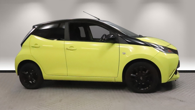 View the 2016 Toyota Aygo: 1.0 VVT-i X-Cite 3 5dr Online at Peter Vardy