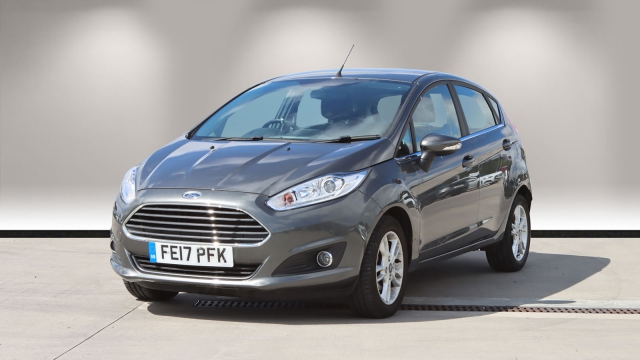 View the 2017 Ford Fiesta: 1.25 82 Zetec 5dr Online at Peter Vardy