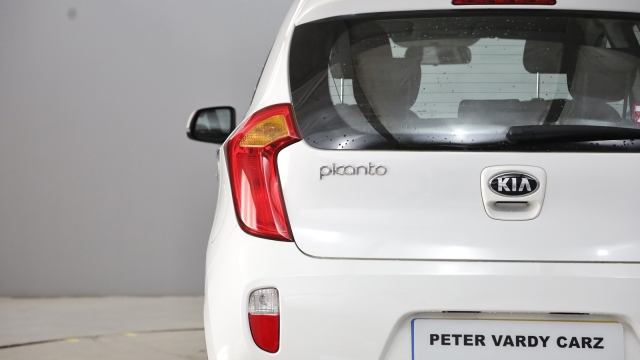 View the 2015 Kia Picanto: 1.0 2 5dr Online at Peter Vardy