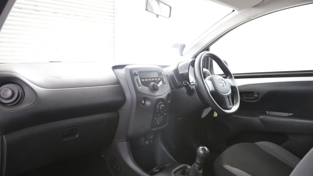 View the 2015 Toyota Aygo: 1.0 VVT-i X 5dr Online at Peter Vardy