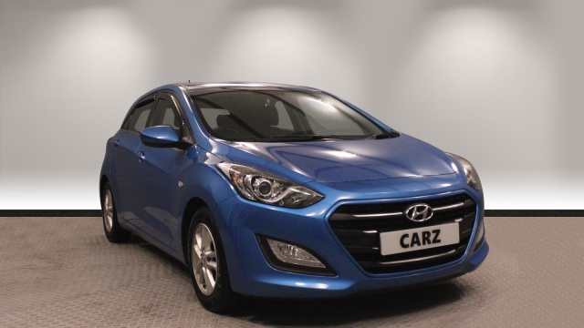 View the 2015 Hyundai I30: 1.6 CRDi Blue Drive SE 5dr Online at Peter Vardy