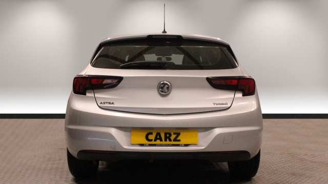 View the 2016 Vauxhall Astra: 1.4T 16V 125 Design 5dr Online at Peter Vardy