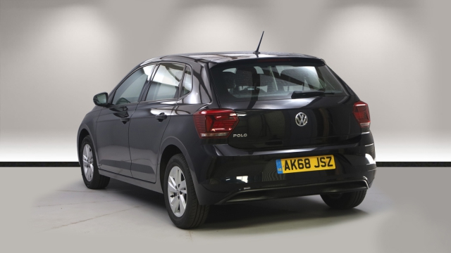 View the 2018 Volkswagen Polo Diesel Hatchback: 1.6 TDI SE 5dr Online at Peter Vardy