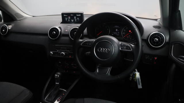View the 2018 Audi A1: 1.4 TFSI Sport Nav 5dr S Tronic Online at Peter Vardy
