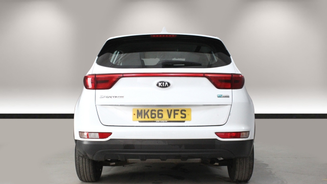 View the 2016 Kia Sportage: 1.7 CRDi ISG 1 5dr Online at Peter Vardy