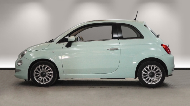 View the 2015 Fiat 500: 1.2 Lounge 3dr Dualogic Online at Peter Vardy