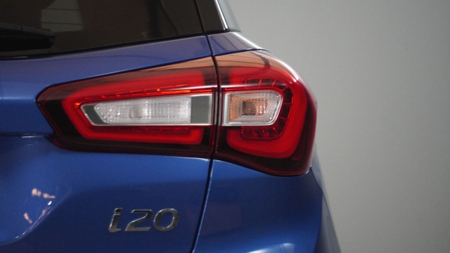View the 2020 Hyundai I20: 1.0 T-GDi Premium Nav 5dr Auto Online at Peter Vardy