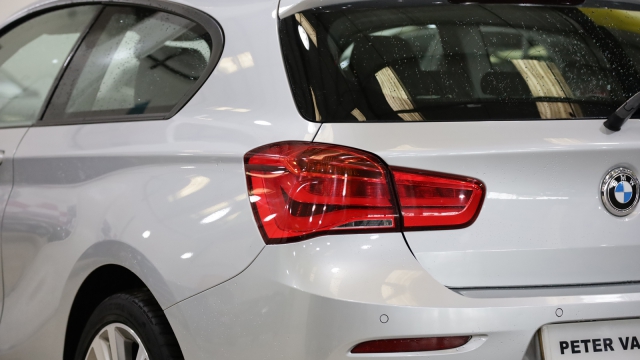 View the 2016 Bmw 1 Series: 120d Sport 3dr [Nav] Step Auto Online at Peter Vardy