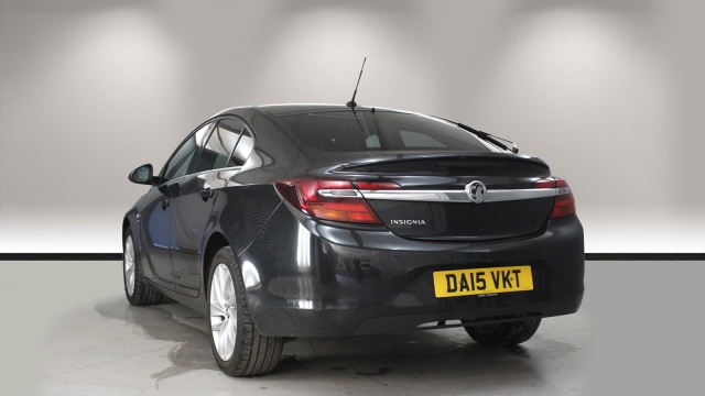 View the 2015 Vauxhall Insignia: 1.8i VVT SRi 5dr Online at Peter Vardy
