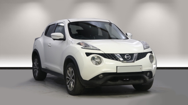 View the 2018 Nissan Juke: 1.5 dCi Tekna 5dr Online at Peter Vardy