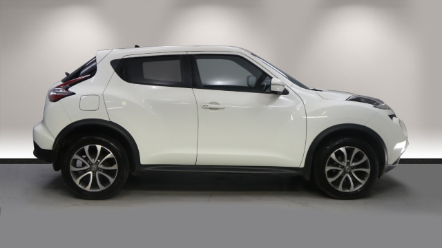 View the 2018 Nissan Juke: 1.5 dCi Tekna 5dr Online at Peter Vardy