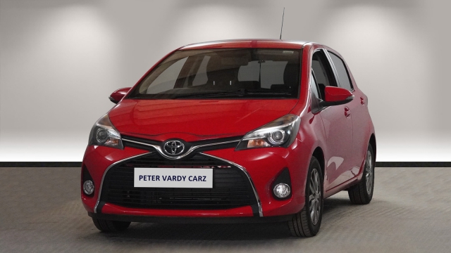 View the 2017 Toyota Yaris: 1.33 VVT-i Icon 5dr Online at Peter Vardy