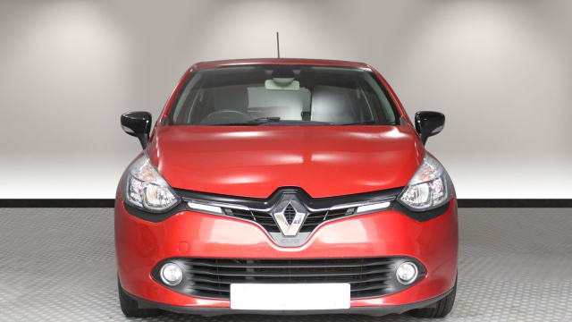 View the 2016 Renault Clio: 1.2 16V Dynamique Nav 5dr Online at Peter Vardy