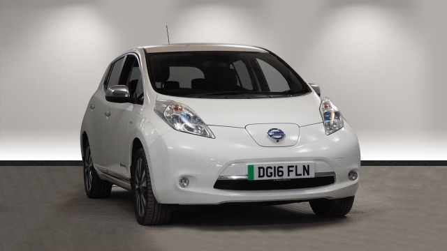 View the 2016 Nissan Leaf: 80kW Tekna 30kWh 5dr Auto Online at Peter Vardy