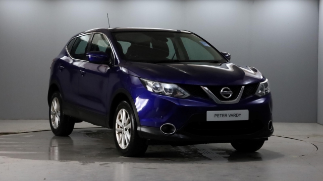 View the 2016 Nissan Qashqai: 1.2 DiG-T Acenta 5dr Online at Peter Vardy