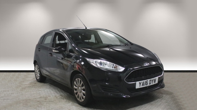 View the 2016 Ford Fiesta: 1.25 82 Style 5dr Online at Peter Vardy