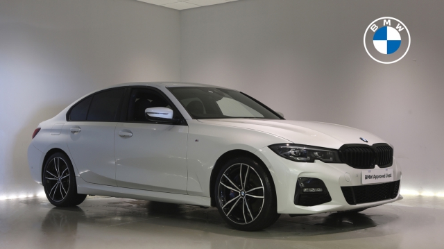 View the 2022 BMW 3 Series: 2.0 320i M Sport Saloon 4dr Petrol Auto xDrive Euro 6 (s/s) (184 ps) Online at Peter Vardy