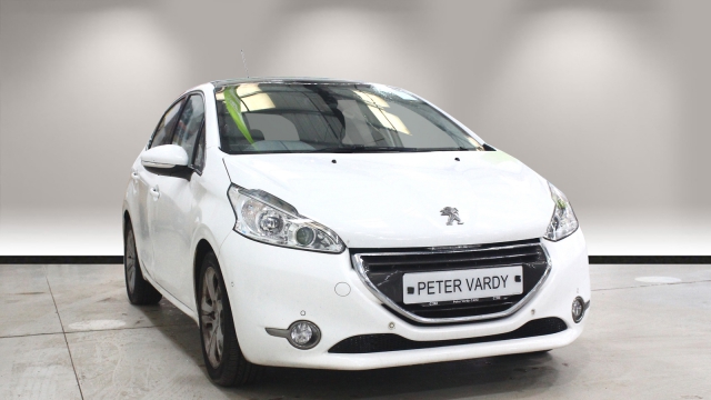 View the 2013 Peugeot 208: 1.6 e-HDi Allure 5dr Online at Peter Vardy