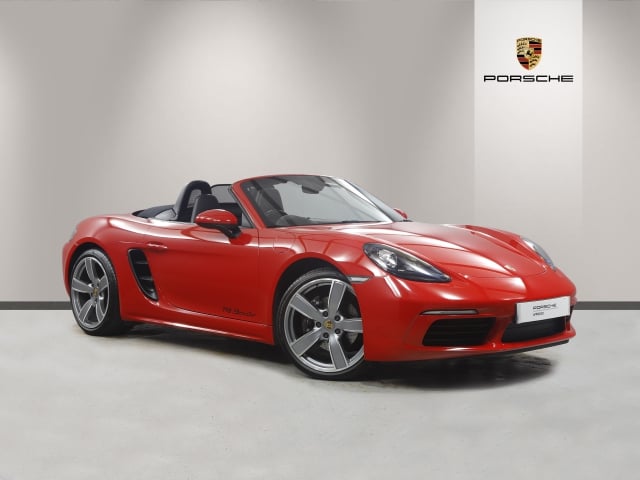 View the 2018 Porsche Boxster: 2.0 2dr PDK Online at Peter Vardy