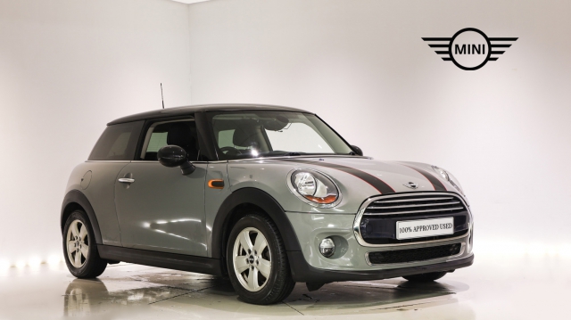 View the 2015 MINI Hatchback: 1.5 Cooper 3dr [Pepper Pa Online at Peter Vardy