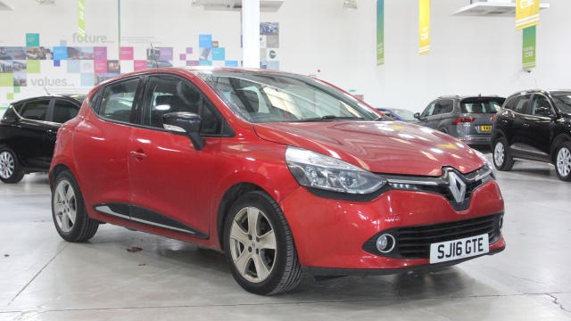 View the 2016 Renault Clio: 0.9 TCE 90 Dynamique MediaNav Energy 5dr Online at Peter Vardy