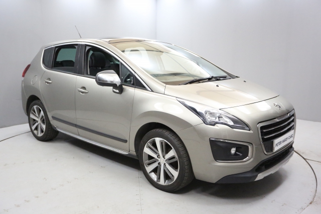 View the 2016 Peugeot 3008: 1.6 BlueHDi 120 Allure 5dr Online at Peter Vardy