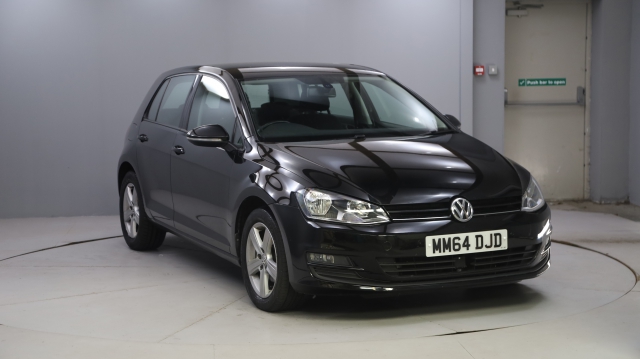 View the 2014 Volkswagen Golf: 1.6 TDI 105 Match 5dr Online at Peter Vardy