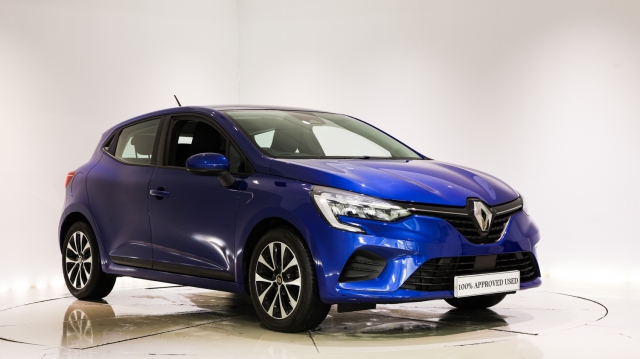 Used RENAULT CLIO in SK14 2JP, Cheshire